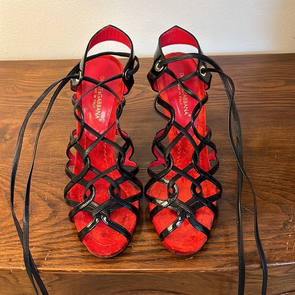 Dolce & Gabbana Ankle Tie Patent Leather Strappy Heels - Picture 2 of 11